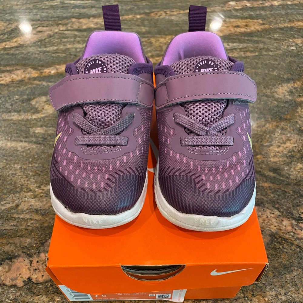Nike Free Violet Dust/Metallic Gold Star 7c